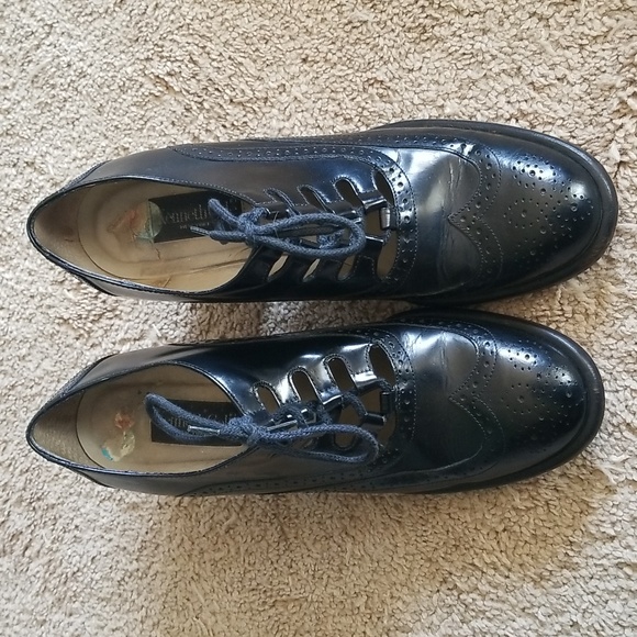 Kenneth Cole leather shoes - Picture 2 of 6